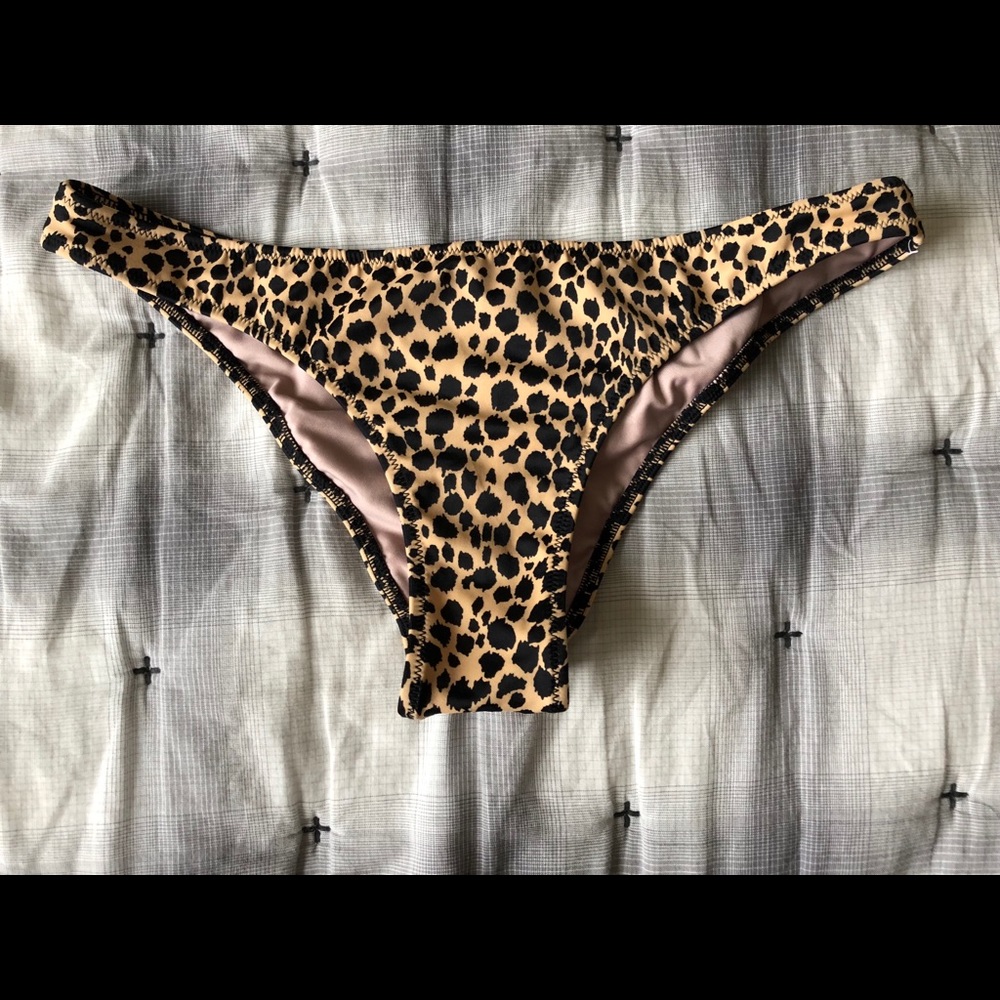 Leopard print bikini bottoms